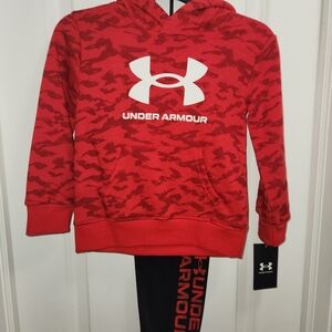 Under Armour Red Camouflage Sweatshirt Hoodie With Black Sweatpants